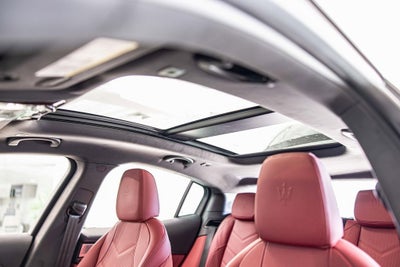 2026 Maserati Grecale Modena