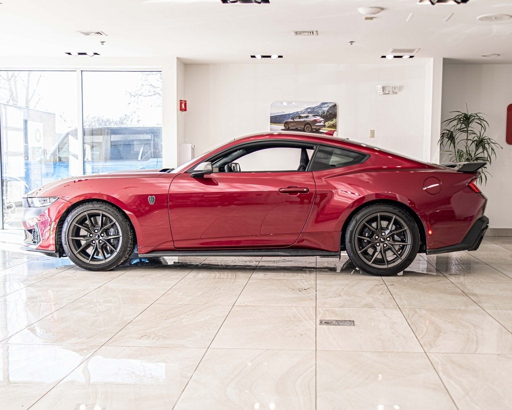 2025 Ford Mustang Dark Horse