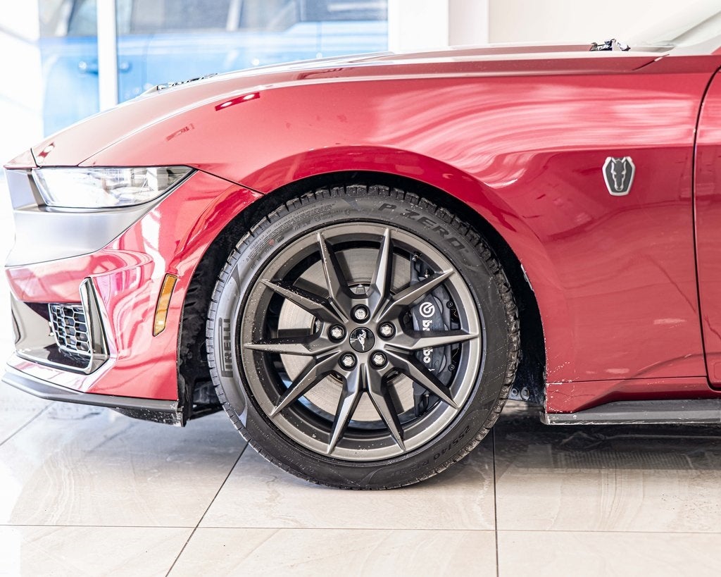 2025 Ford Mustang Dark Horse