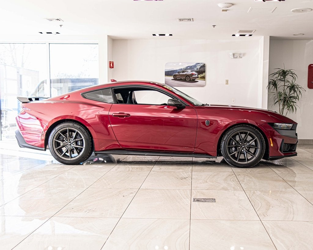 2025 Ford Mustang Dark Horse