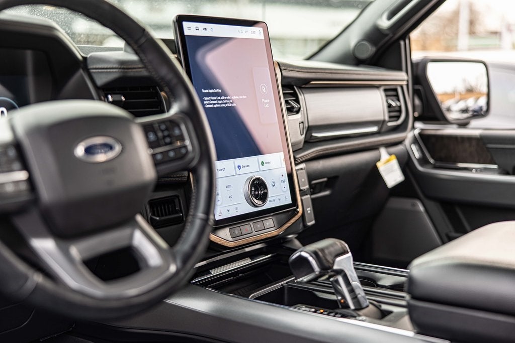 2022 Ford F-150 Lightning Lariat