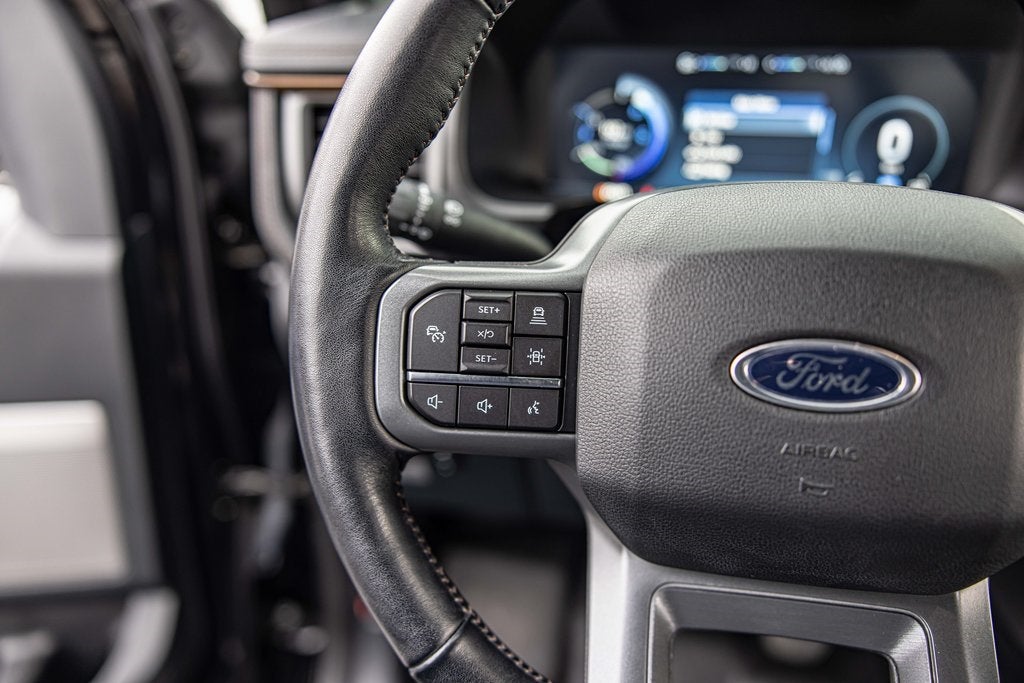 2022 Ford F-150 Lightning Lariat