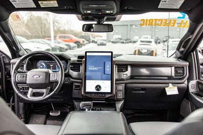 2022 Ford F-150 Lightning Lariat