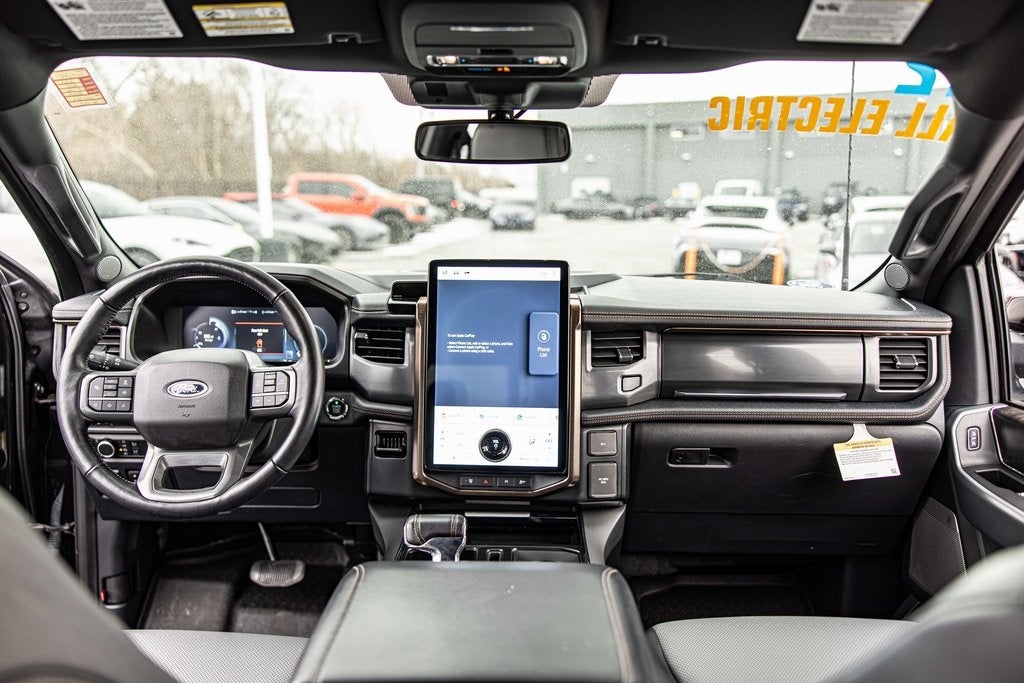 2022 Ford F-150 Lightning Lariat