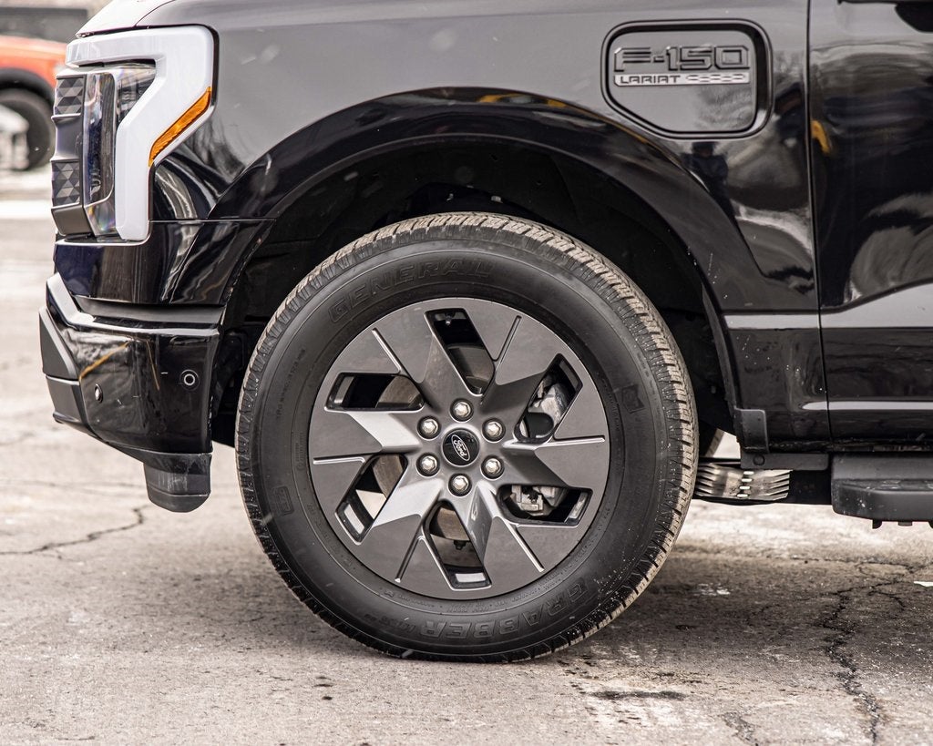 2022 Ford F-150 Lightning Lariat