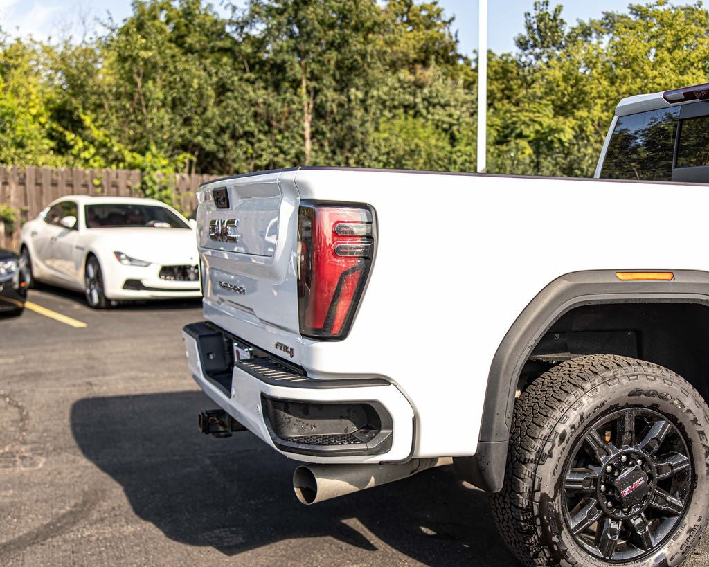 2025 GMC Sierra 2500HD AT4