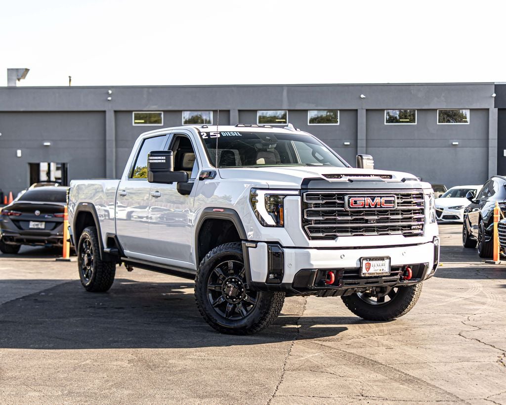 2025 GMC Sierra 2500HD AT4