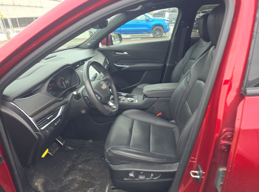 2023 Cadillac XT4 Sport