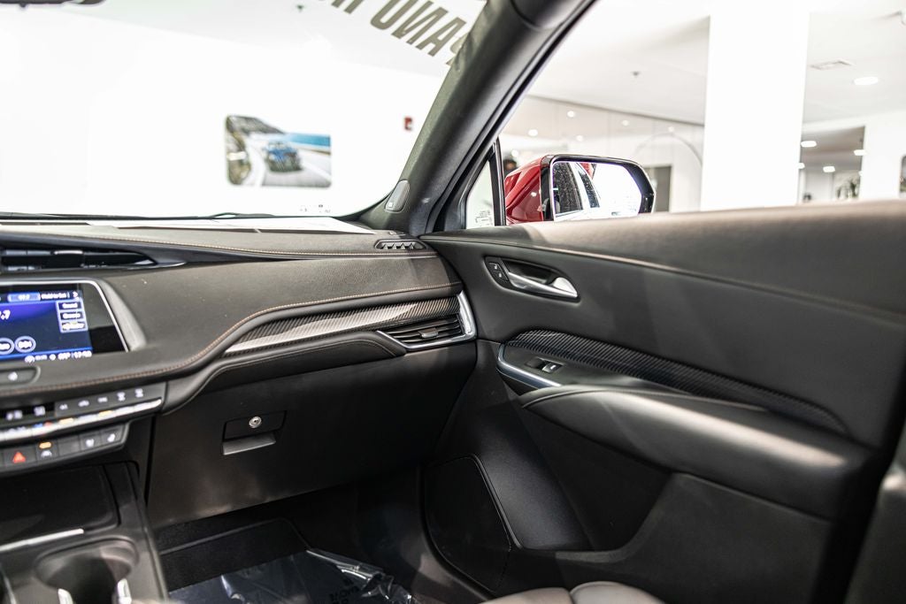 2023 Cadillac XT4 Sport
