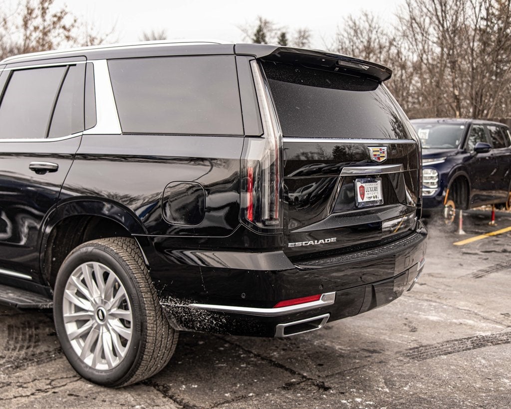 2025 Cadillac Escalade Luxury