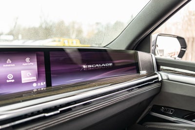 2025 Cadillac Escalade Luxury