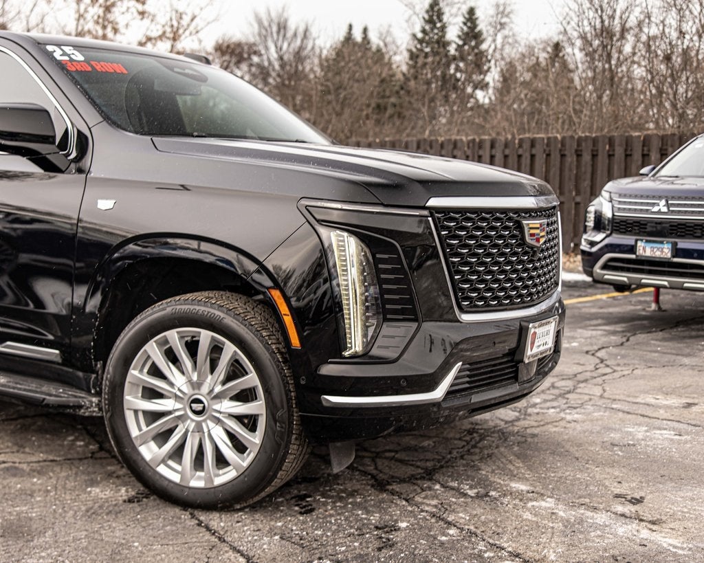 2025 Cadillac Escalade Luxury