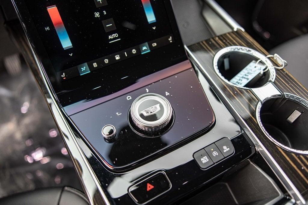 2025 Cadillac Escalade Luxury