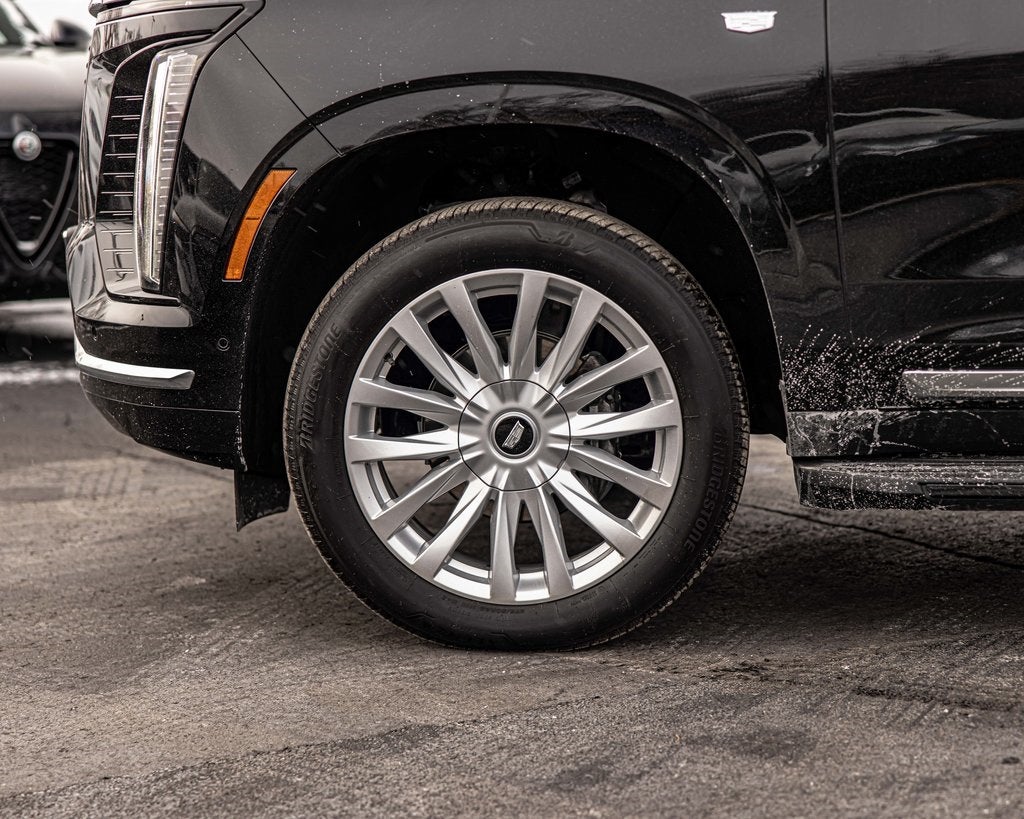 2025 Cadillac Escalade Luxury