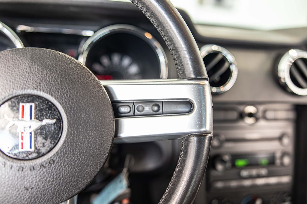 2006 Ford Mustang V6