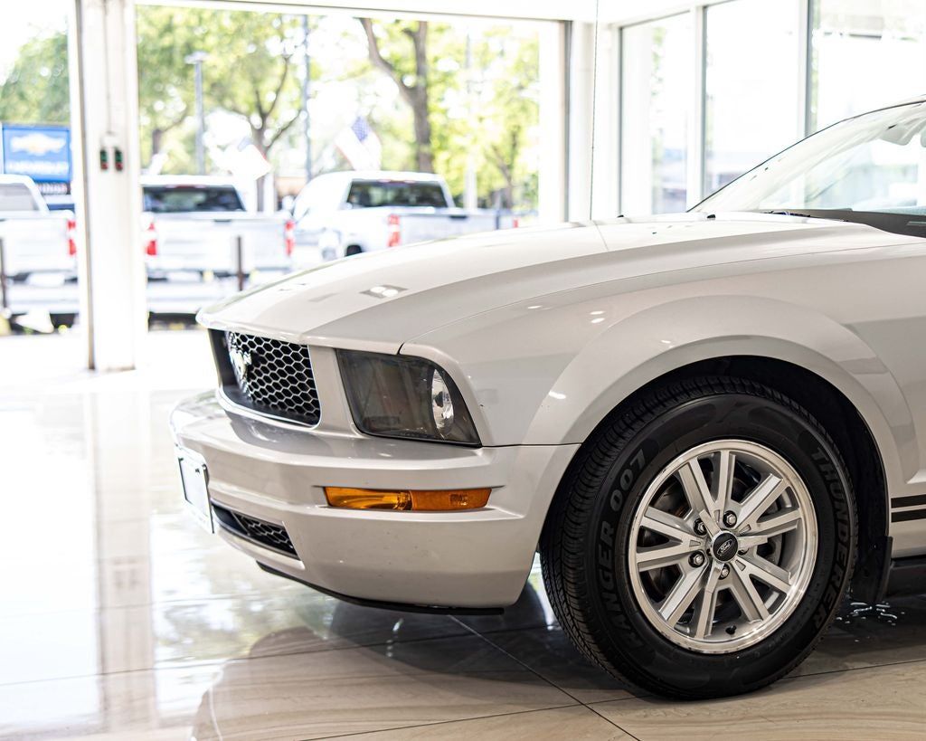 2006 Ford Mustang V6