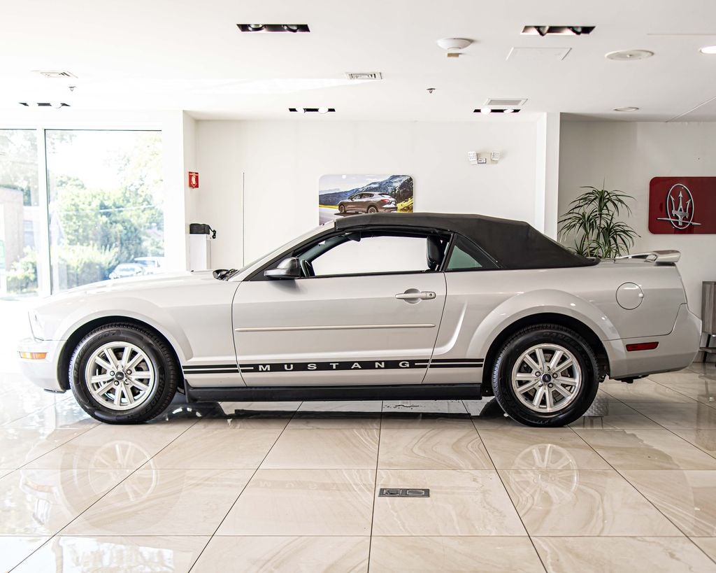 2006 Ford Mustang V6