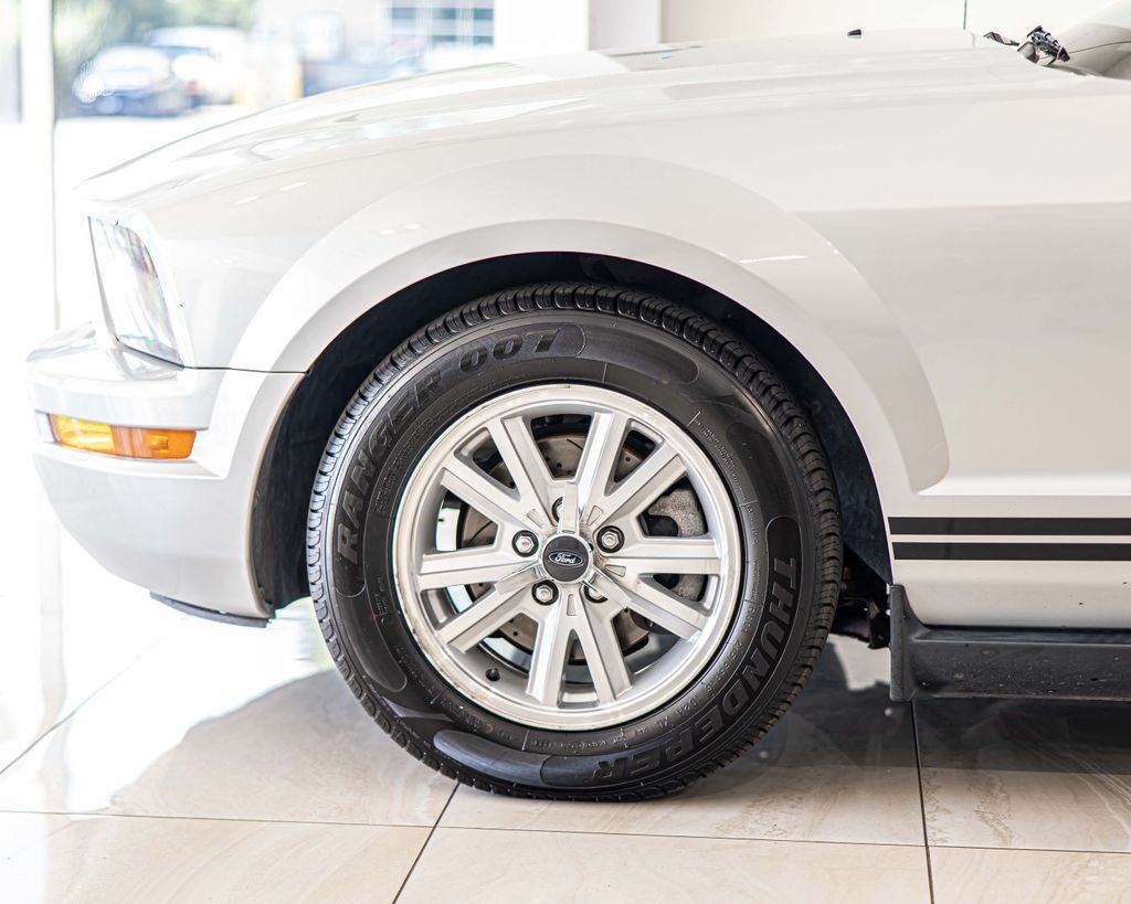 2006 Ford Mustang V6