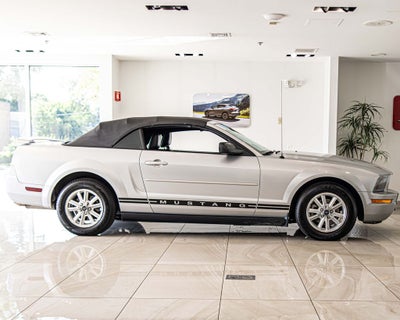 2006 Ford Mustang V6