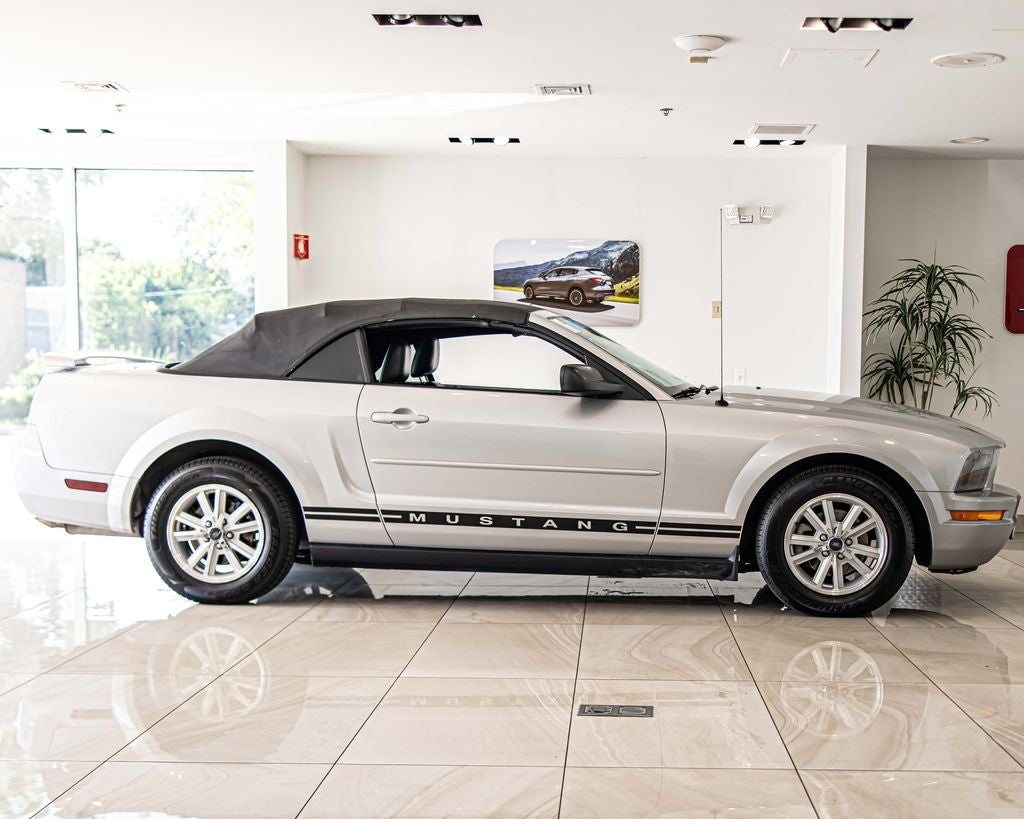 2006 Ford Mustang V6