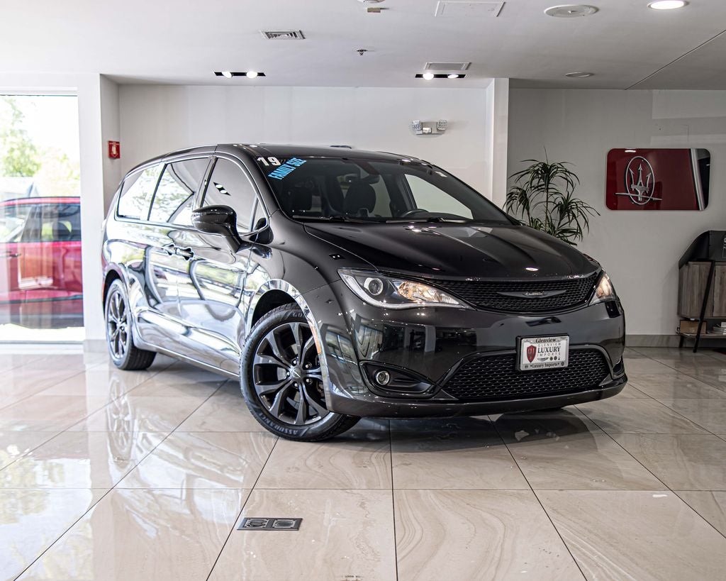 2019 Chrysler Pacifica Touring Plus