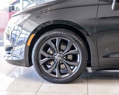2019 Chrysler Pacifica Touring Plus