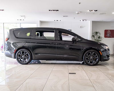2019 Chrysler Pacifica Touring Plus