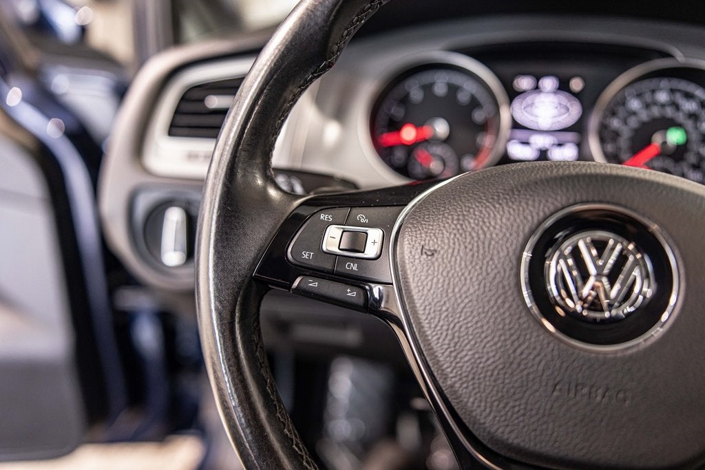 2016 Volkswagen Golf TSI S 4-Door