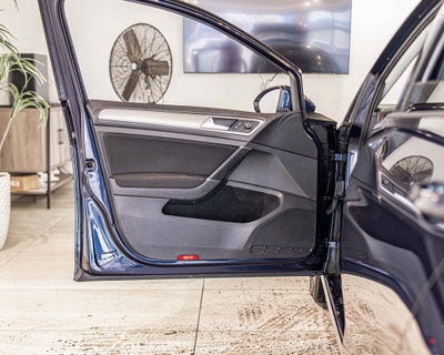 2016 Volkswagen Golf TSI S 4-Door