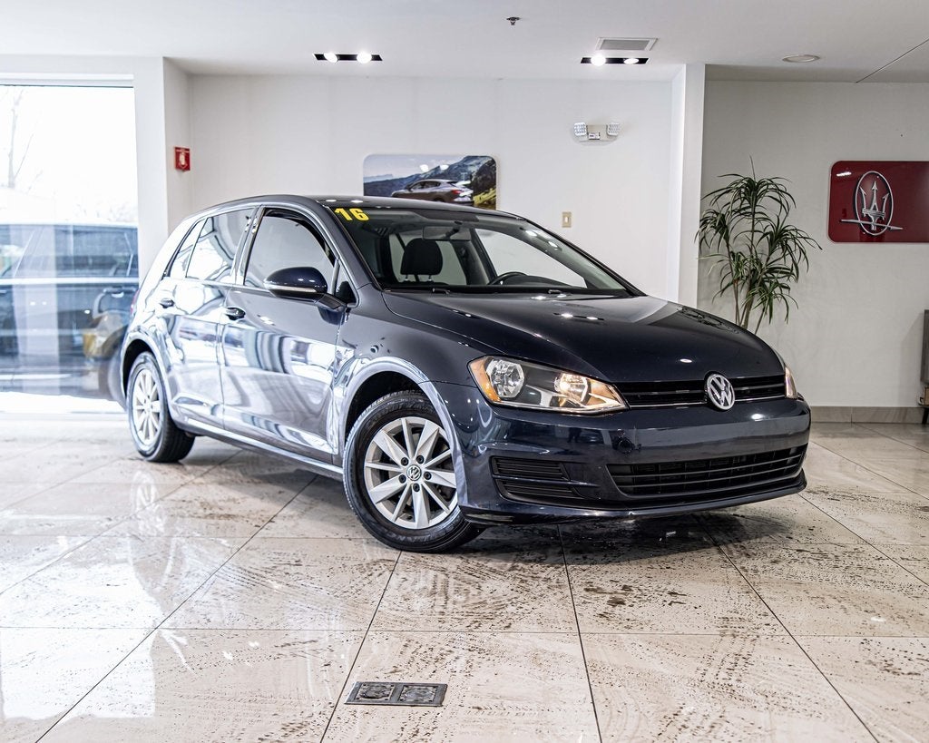 2016 Volkswagen Golf TSI S 4-Door