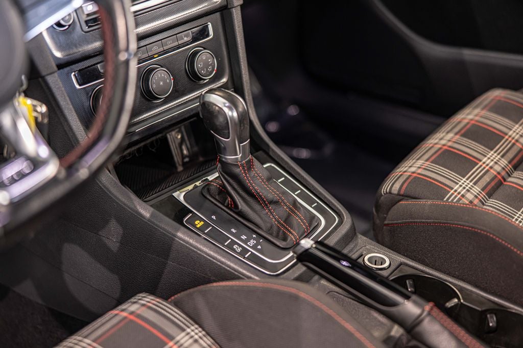 2017 Volkswagen Golf GTI S