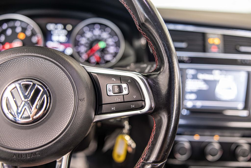 2017 Volkswagen Golf GTI S