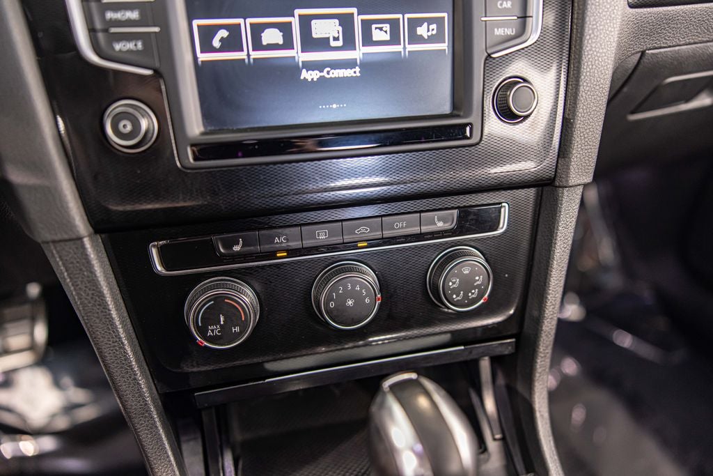 2017 Volkswagen Golf GTI S