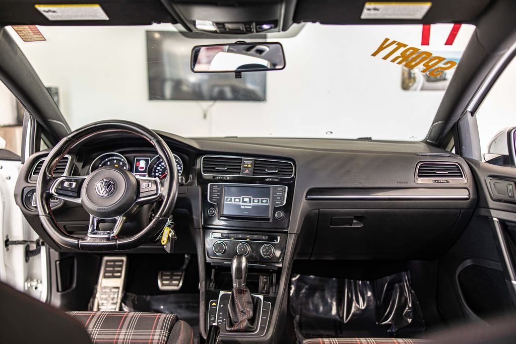 2017 Volkswagen Golf GTI S