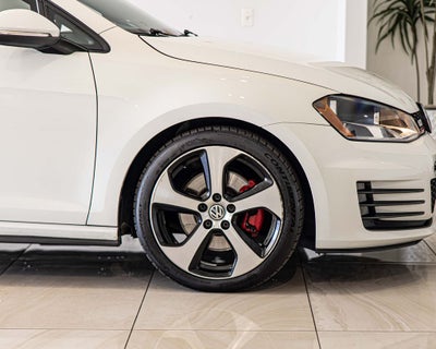 2017 Volkswagen Golf GTI S