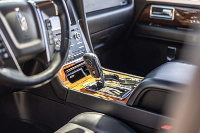 2017 Lincoln Navigator L Select