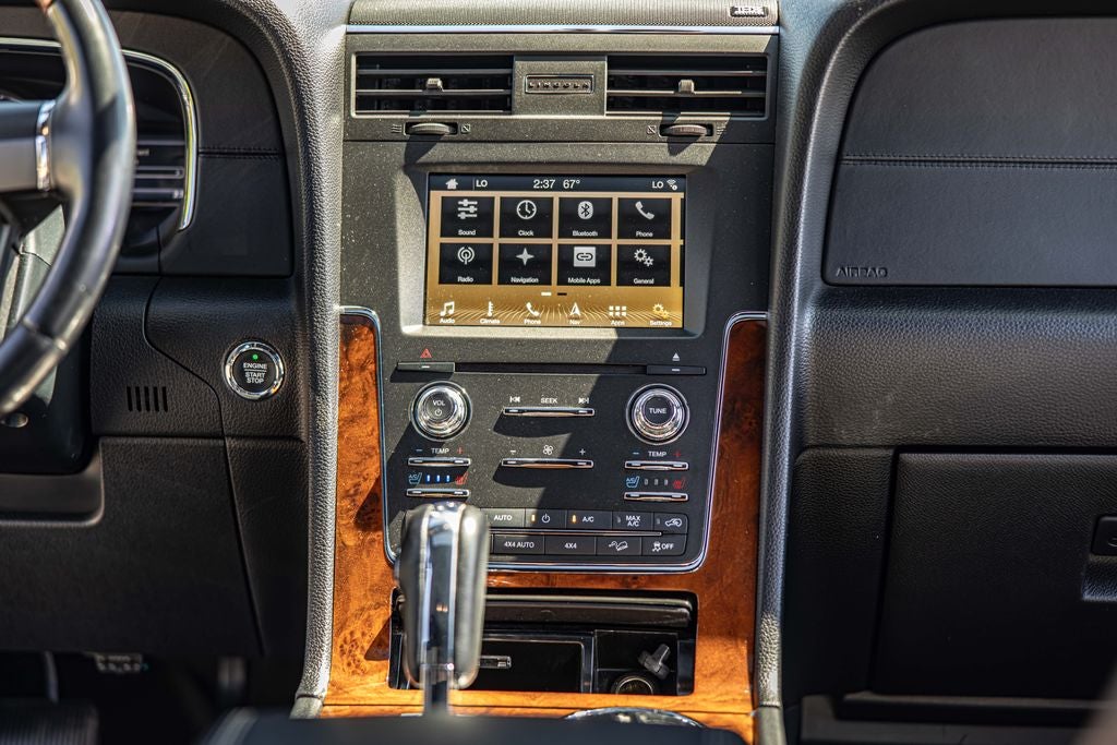 2017 Lincoln Navigator L Select