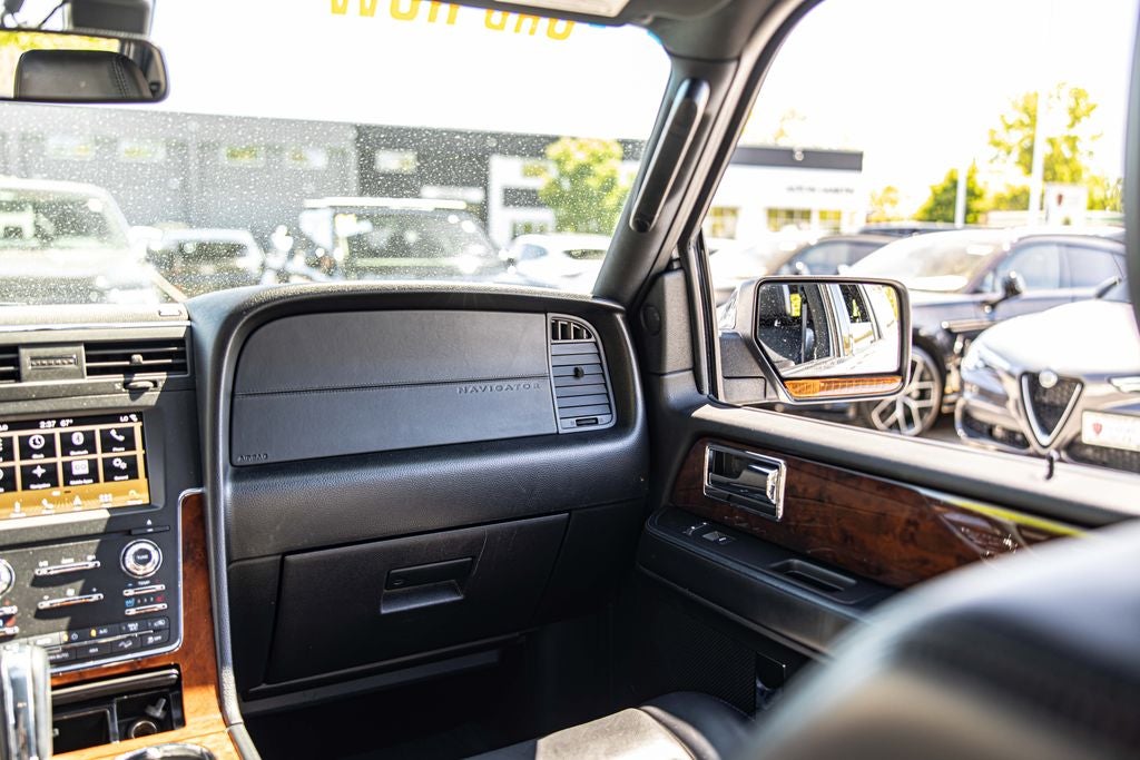 2017 Lincoln Navigator L Select