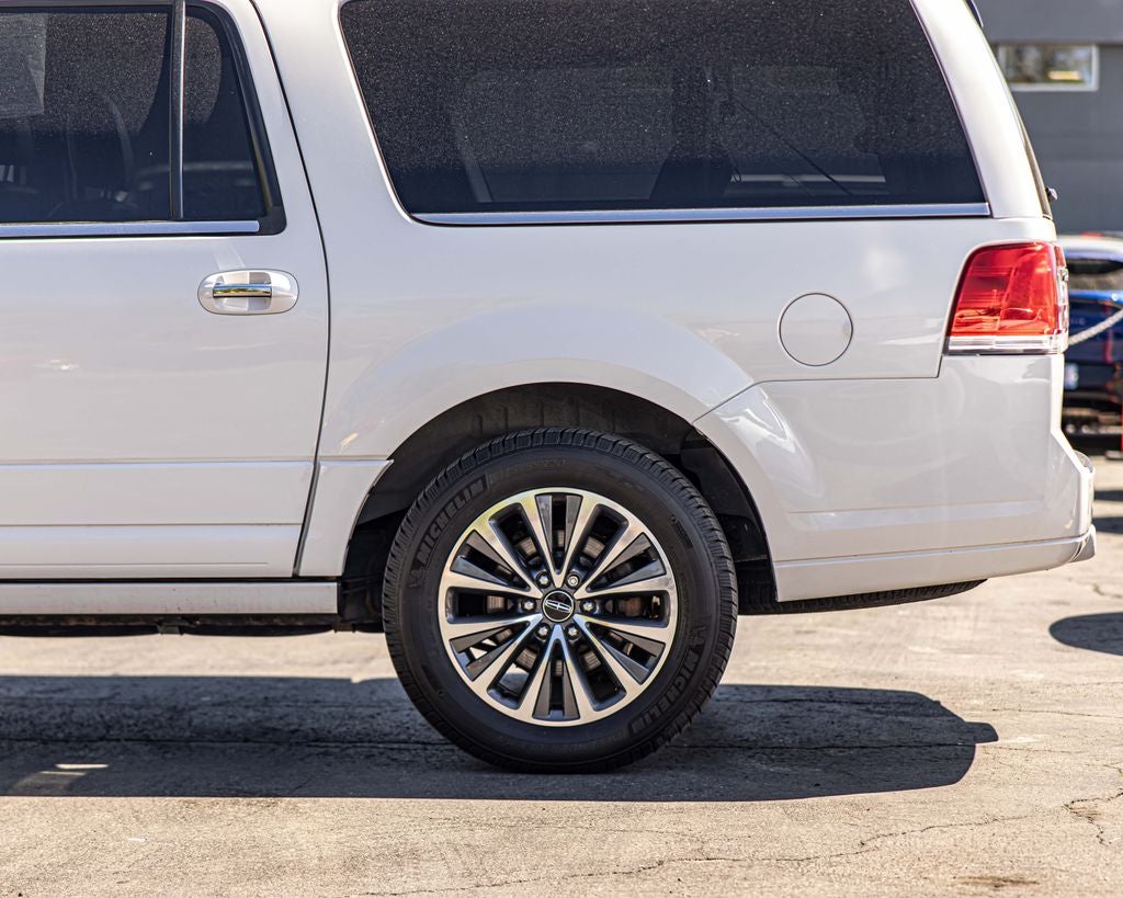 2017 Lincoln Navigator L Select