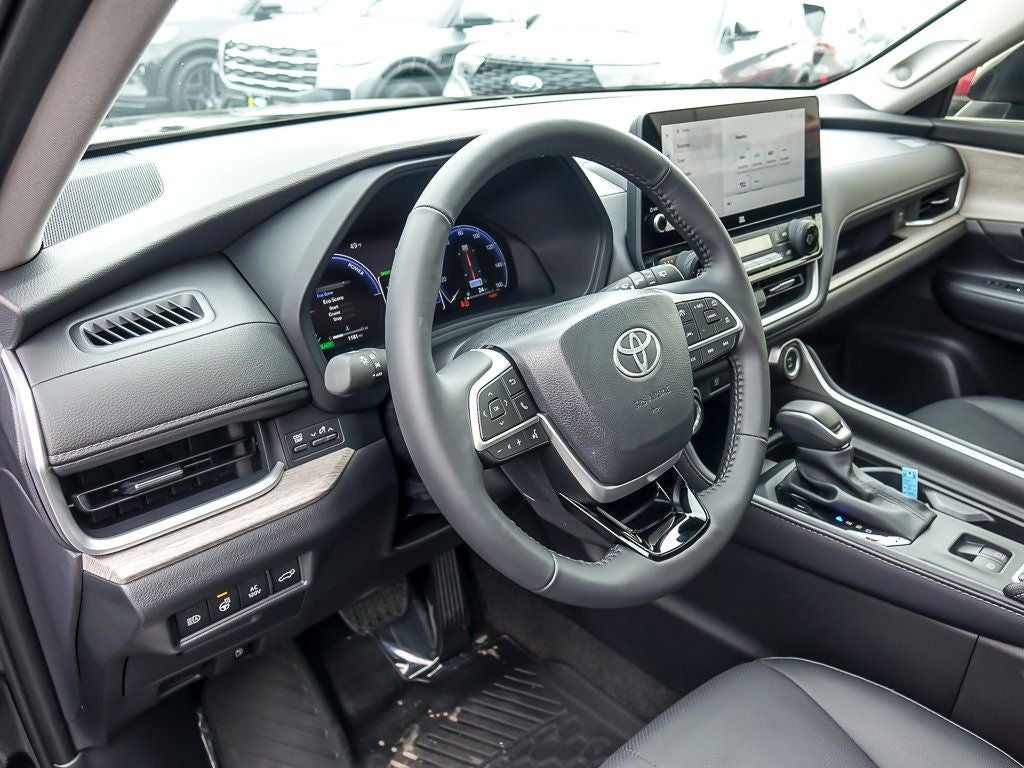 2026 Toyota Grand Highlander Hybrid Base