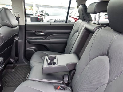 2026 Toyota Grand Highlander Hybrid Base