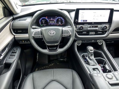 2026 Toyota Grand Highlander Hybrid Base