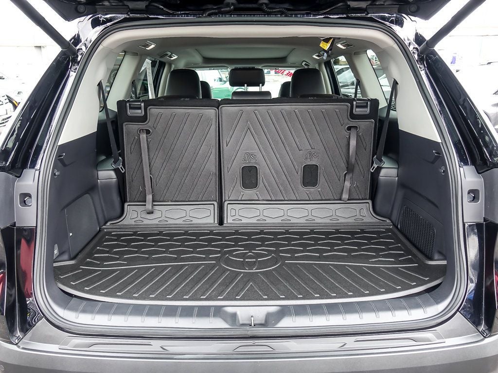 2026 Toyota Grand Highlander Hybrid Base