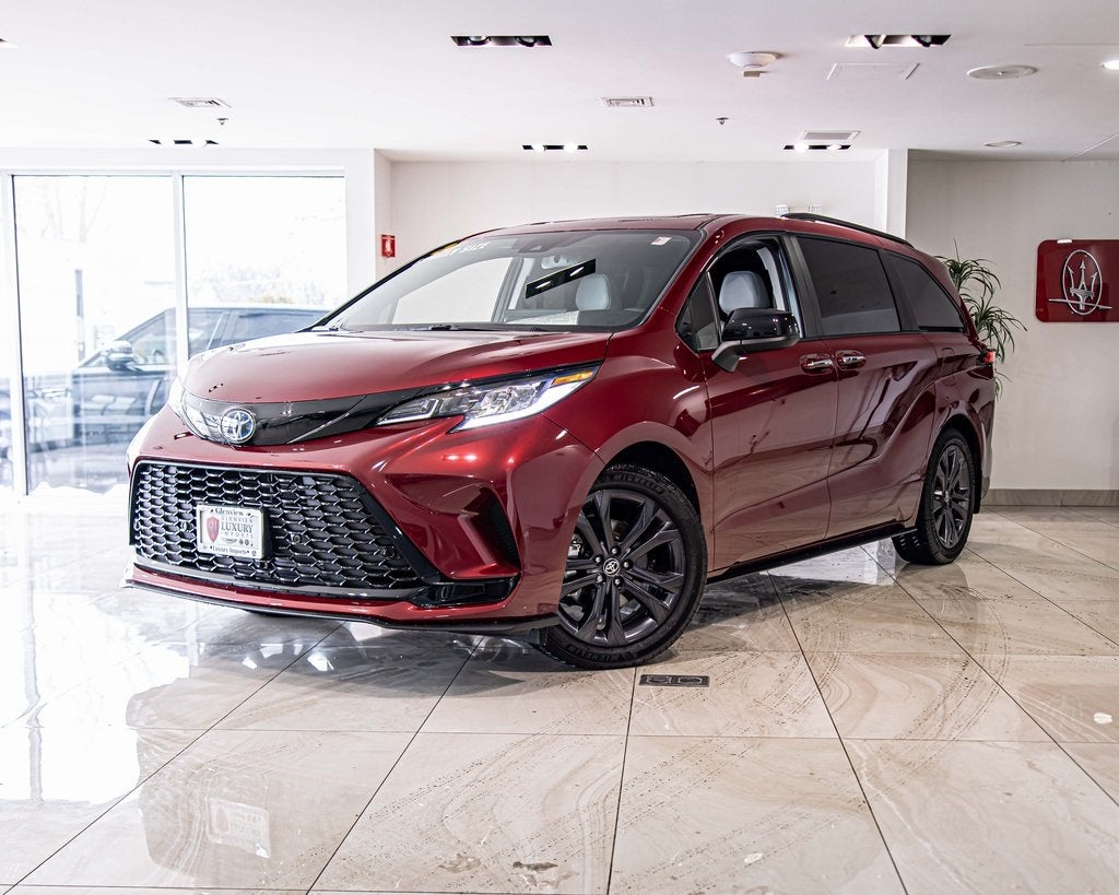 2025 Toyota Sienna XSE