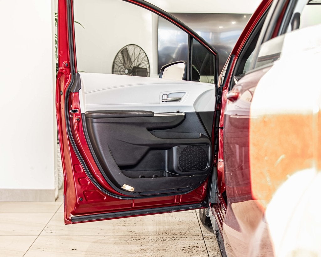 2025 Toyota Sienna XSE