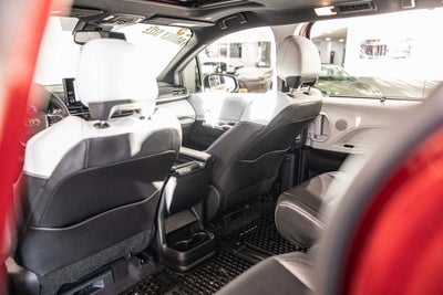 2025 Toyota Sienna XSE