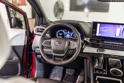 2025 Toyota Sienna XSE