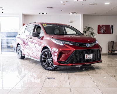 2025 Toyota Sienna XSE
