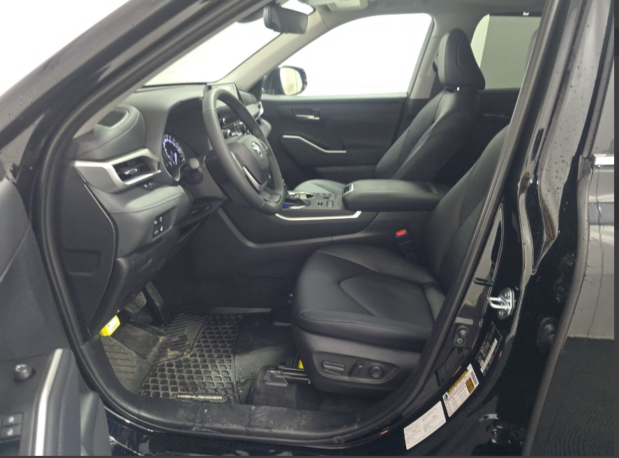 2026 Toyota Highlander XLE