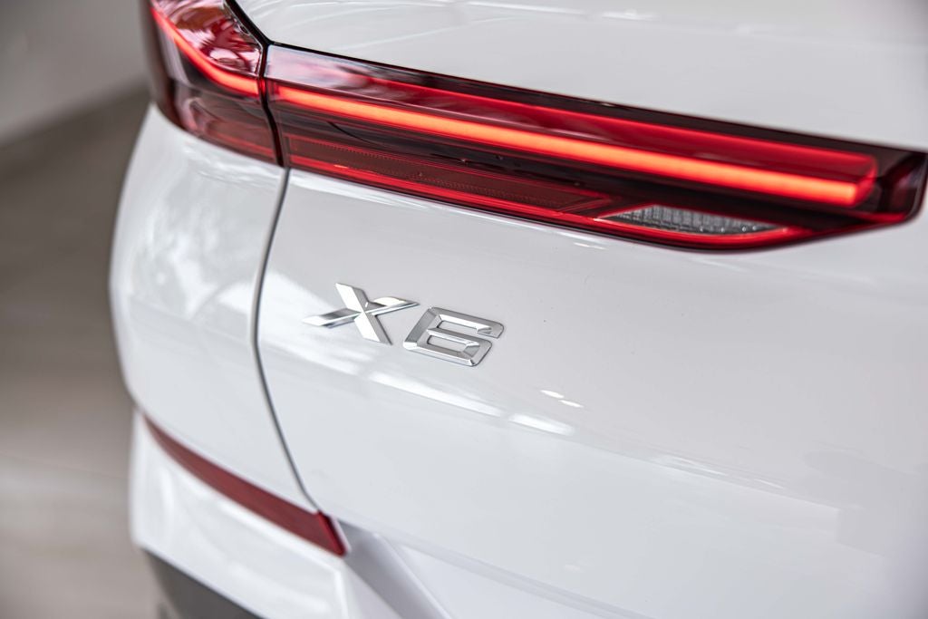 2024 BMW X6 xDrive40i